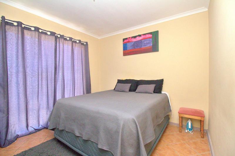 2 Bedroom Property for Sale in Gordons Bay Western Cape